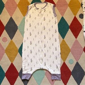 Kyte Baby Sleep Bag Walker Size M 0.5 TOG Lavender Print Kids Pajama Romper